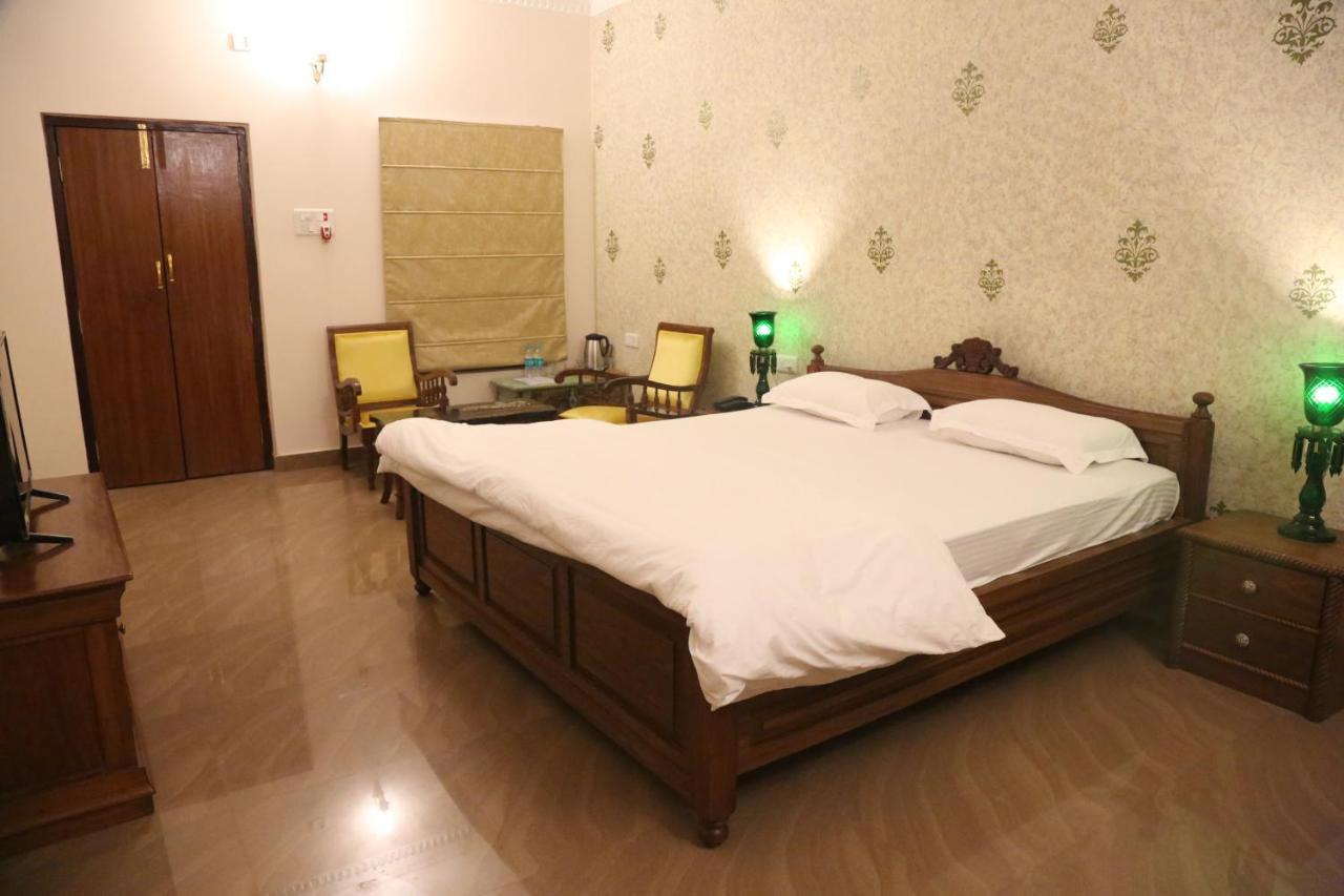 Vijaigarh Kothi - Heritage Boutique Варанаси Экстерьер фото
